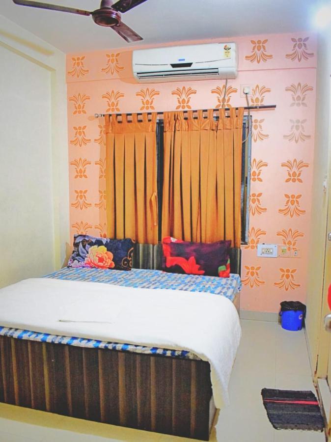 The Tavern Orchid Hotel Kolkata Ngoại thất bức ảnh