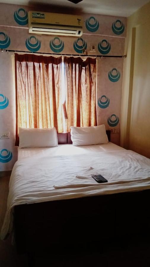 The Tavern Orchid Hotel Kolkata Ngoại thất bức ảnh