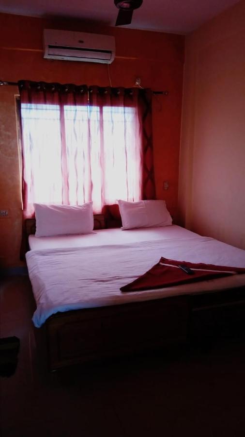 The Tavern Orchid Hotel Kolkata Ngoại thất bức ảnh